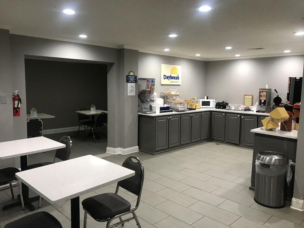 Days Inn & Suites By Wyndham Collierville Germantown Area Eksteriør bilde