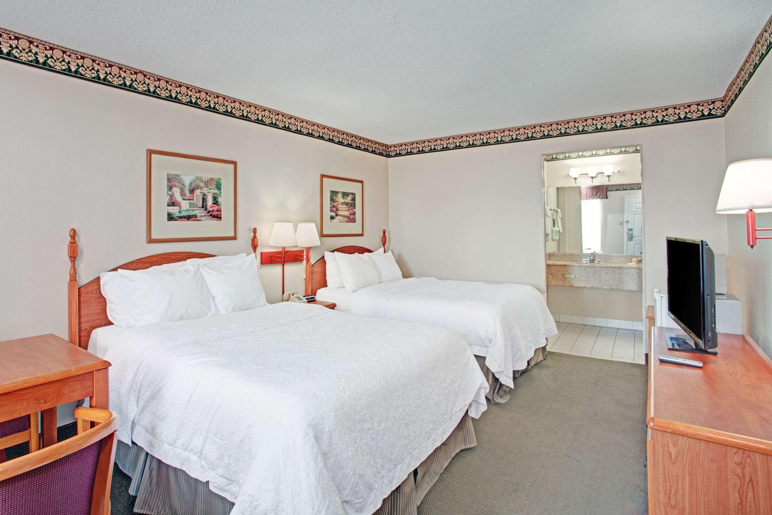 Days Inn & Suites By Wyndham Collierville Germantown Area Eksteriør bilde