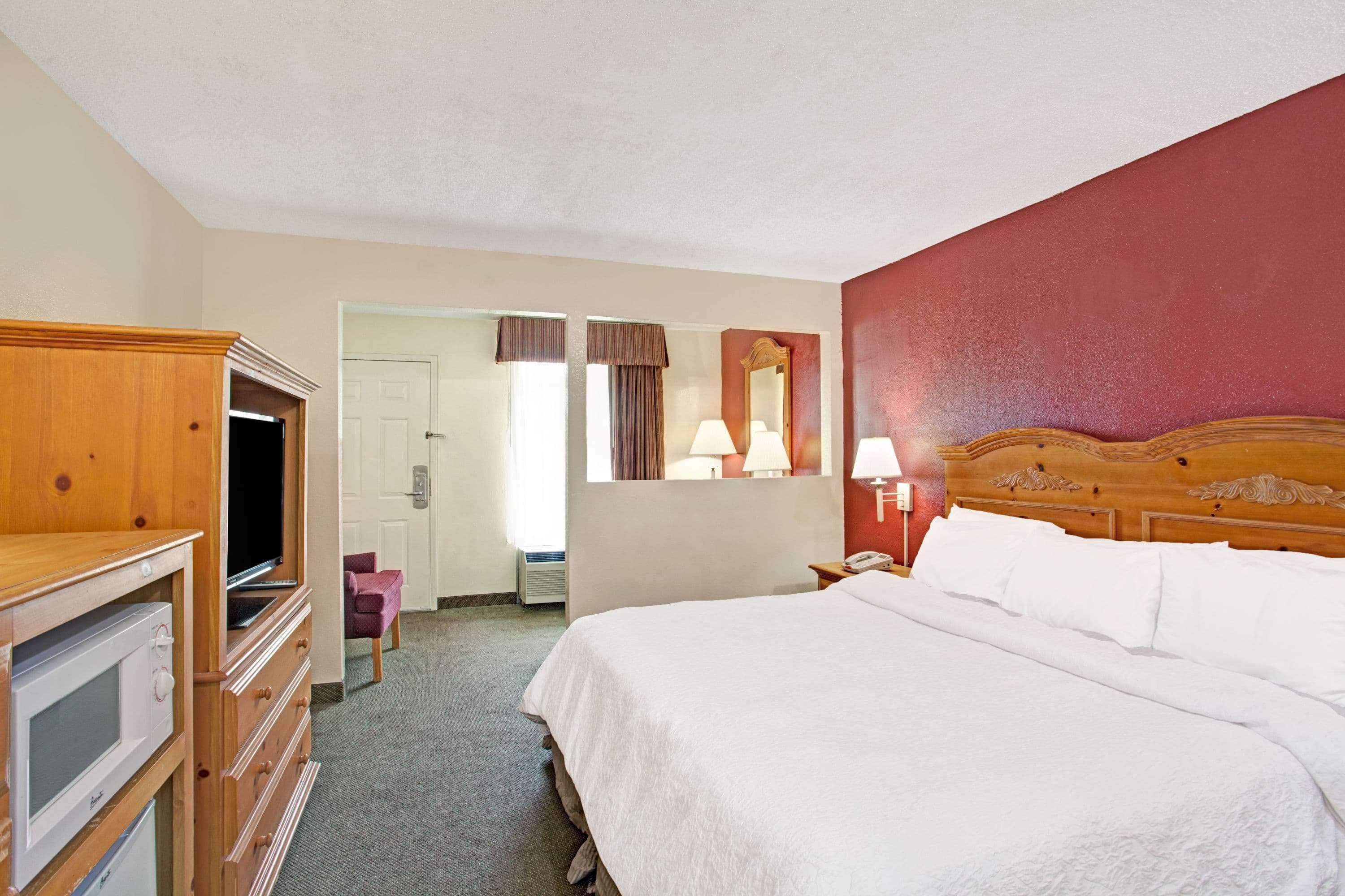 Days Inn & Suites By Wyndham Collierville Germantown Area Eksteriør bilde