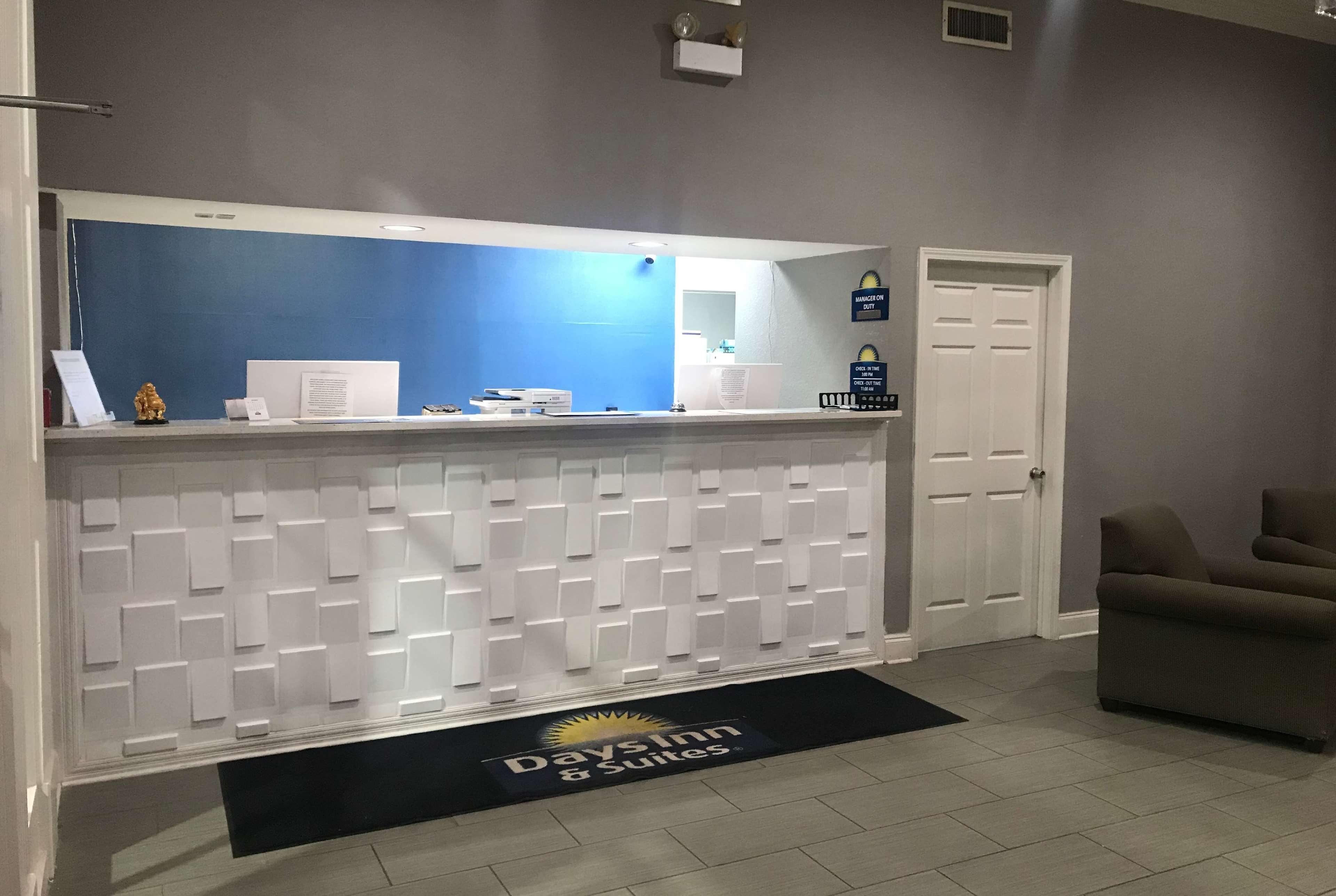 Days Inn & Suites By Wyndham Collierville Germantown Area Eksteriør bilde