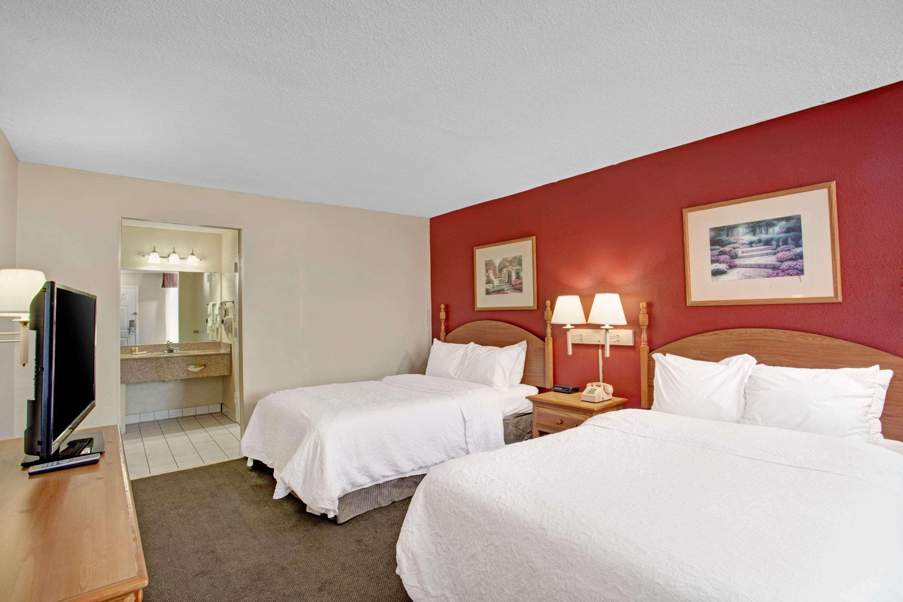 Days Inn & Suites By Wyndham Collierville Germantown Area Eksteriør bilde